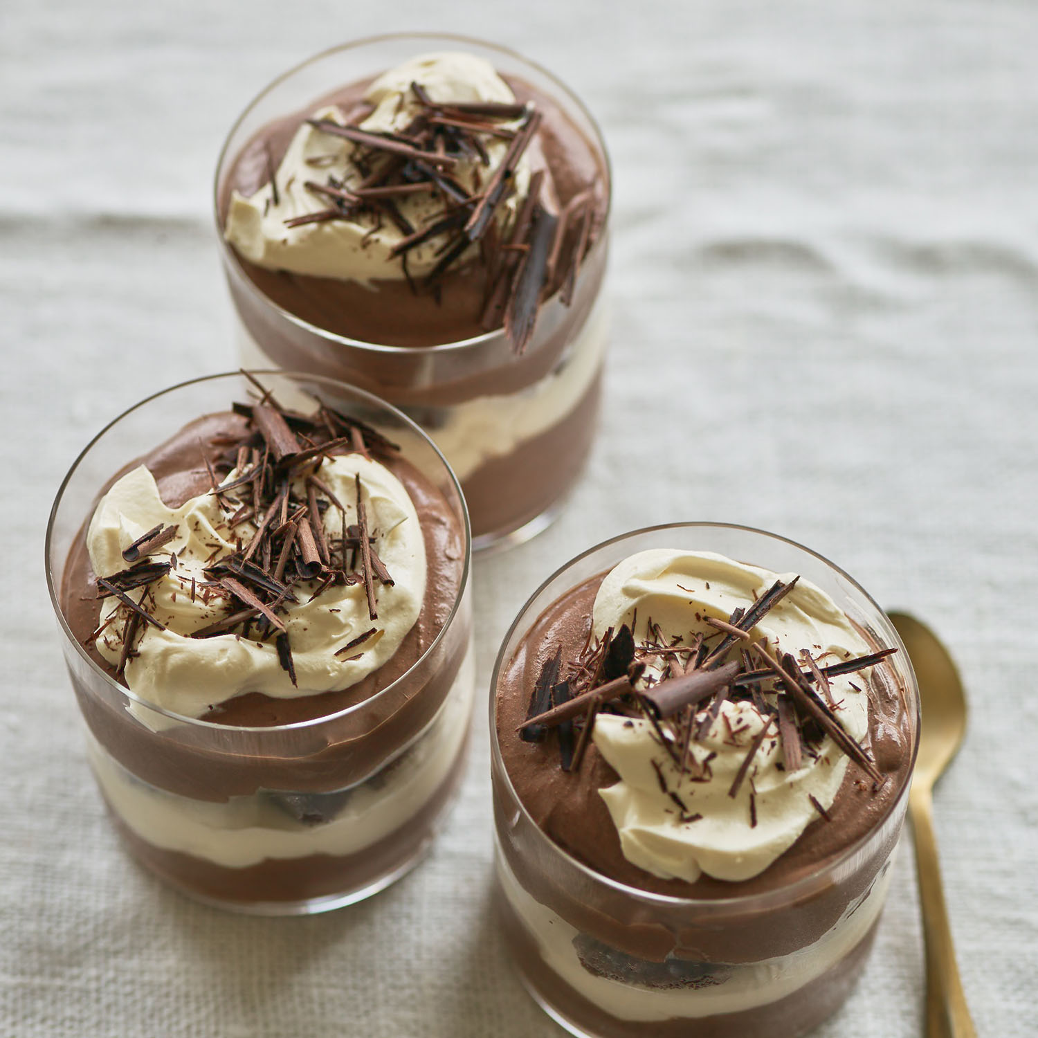 MOUSSE AU CHOCOLAT